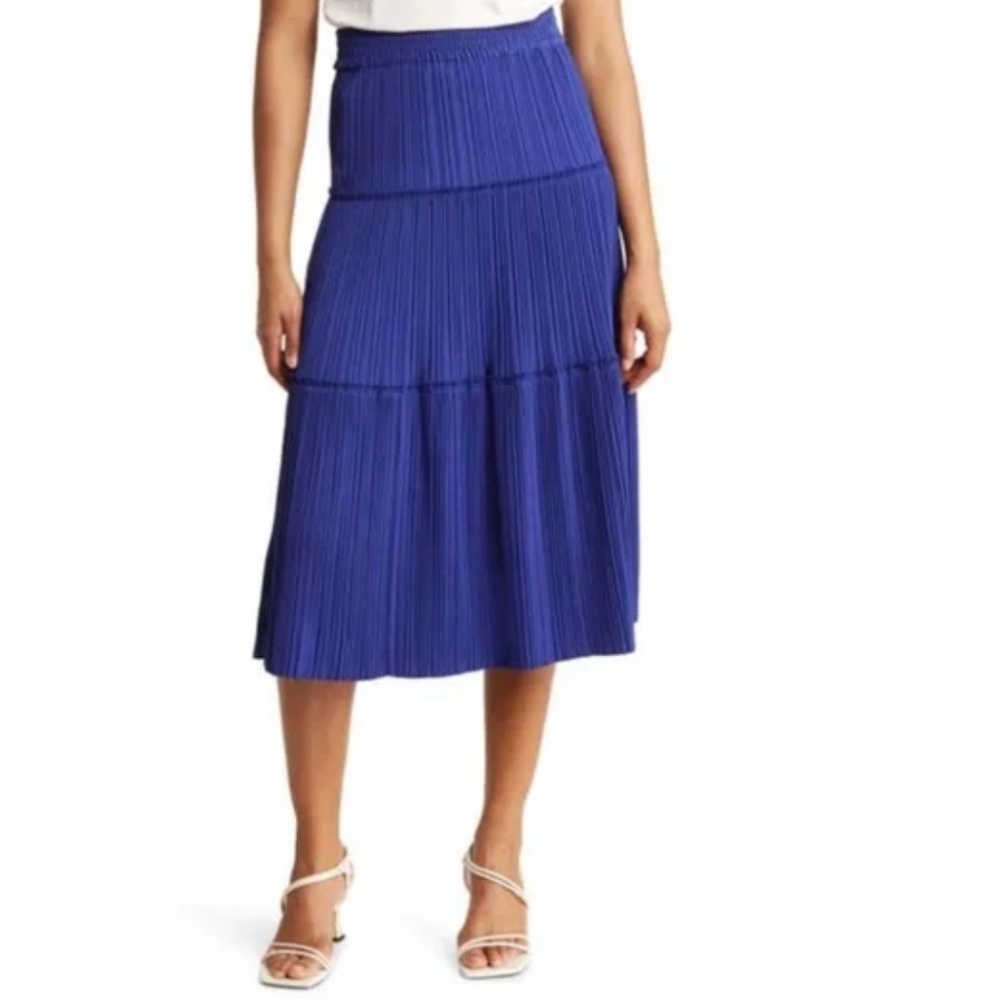 NWT T Tahari Crinkle Tiered Classic Maxi Skirt Small, BLUE NOUVEAU